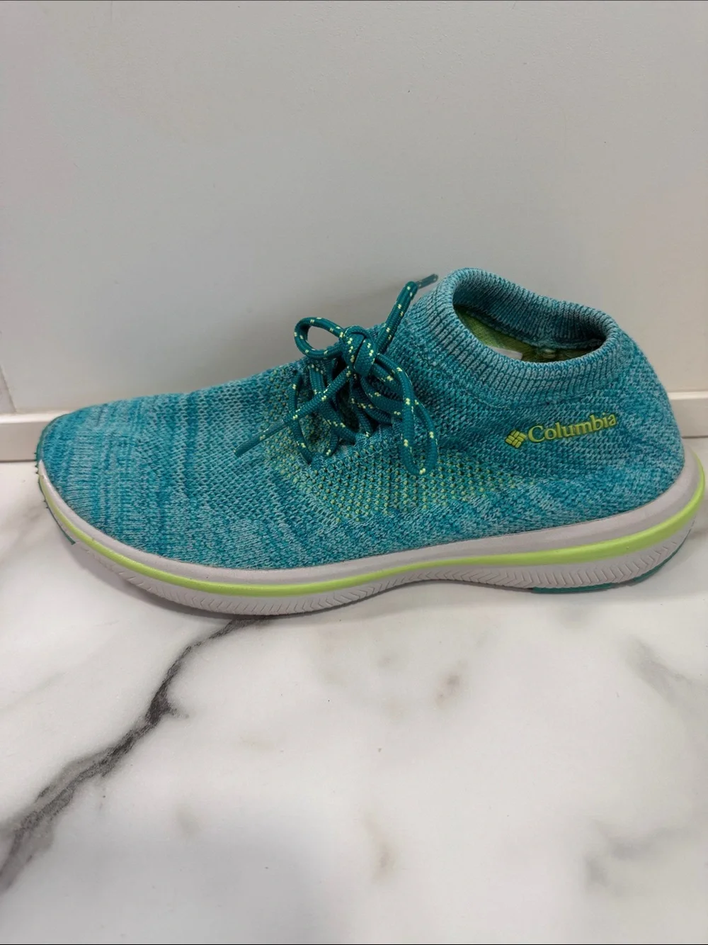 Columbia Women's Chimera Lace sneakers Size 5
